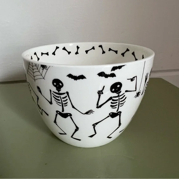 Portobello by Design Happy Haunting Dancing Skeletons 20oz Tea Coffee Mug Cup - Picture 2 of 9